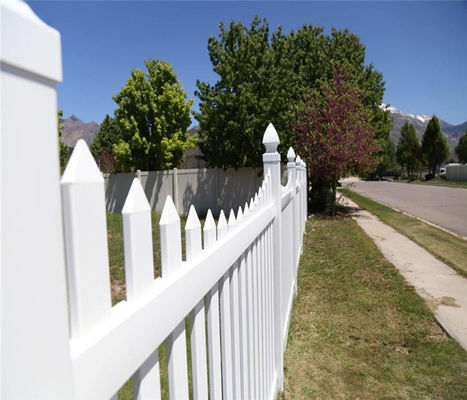 White Rigid Vinyl Picket Fence HDPE Picket Fence UV Resistance Picket Fence